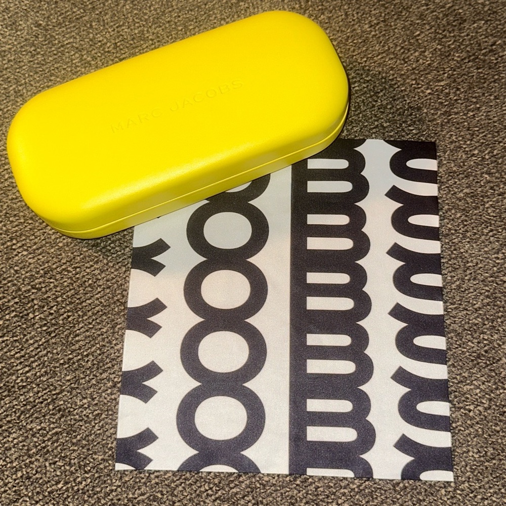 Marc Jacobs ❤️ Bright Yellow *Case Only* Sunglass Eyeglass Case-NWT